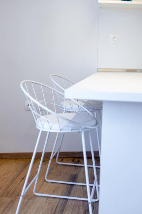 קומוטיני Cozy Studio In The Heart Of City מראה חיצוני תמונה