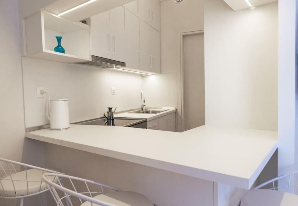 קומוטיני Cozy Studio In The Heart Of City מראה חיצוני תמונה