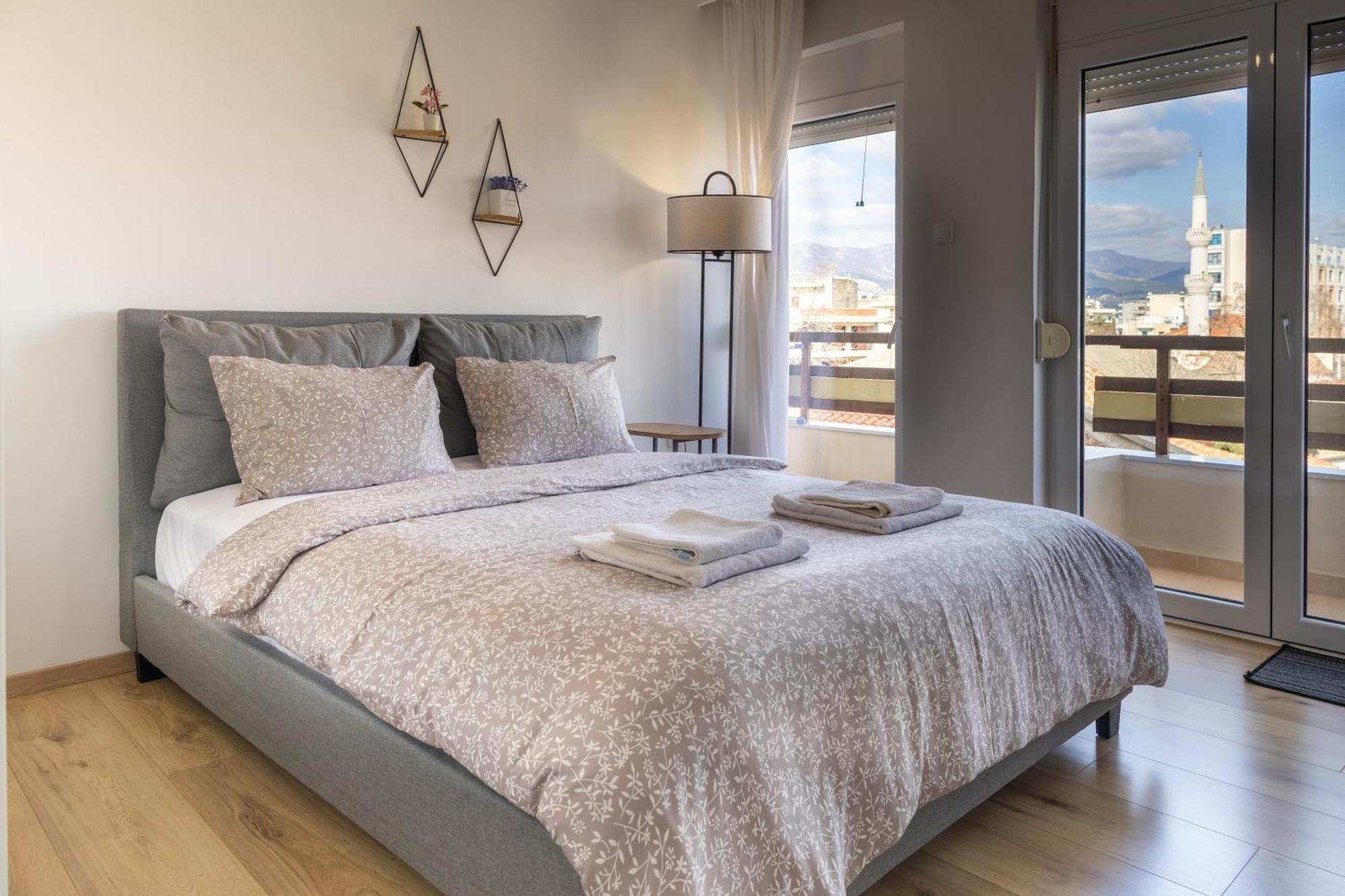 קומוטיני Cozy Studio In The Heart Of City מראה חיצוני תמונה